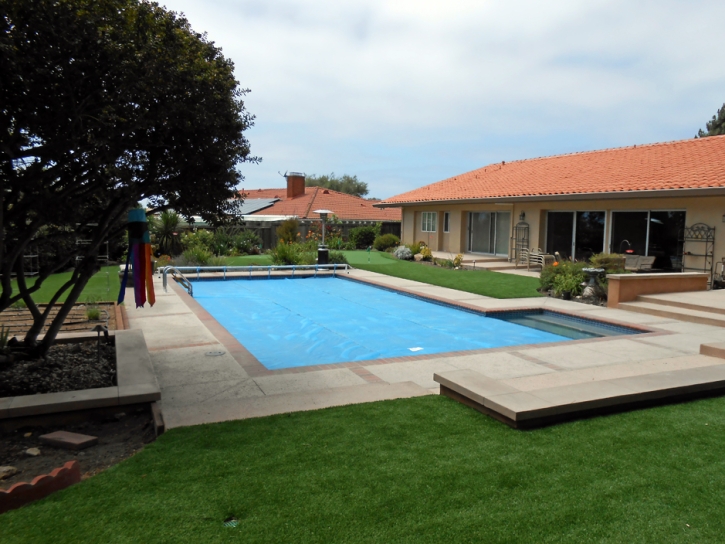 Synthetic Turf Supplier Lake Isabella, California Golf Green, Swimming Pool Designs